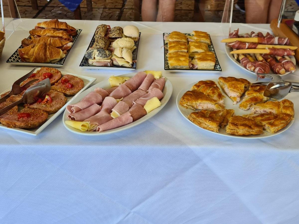 לידו די קאמאיורה Hotel Perla Del Mare מראה חיצוני תמונה