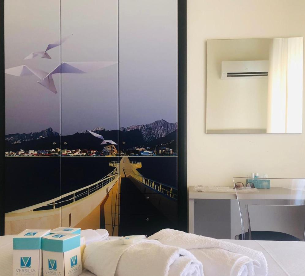 לידו די קאמאיורה Hotel Perla Del Mare מראה חיצוני תמונה