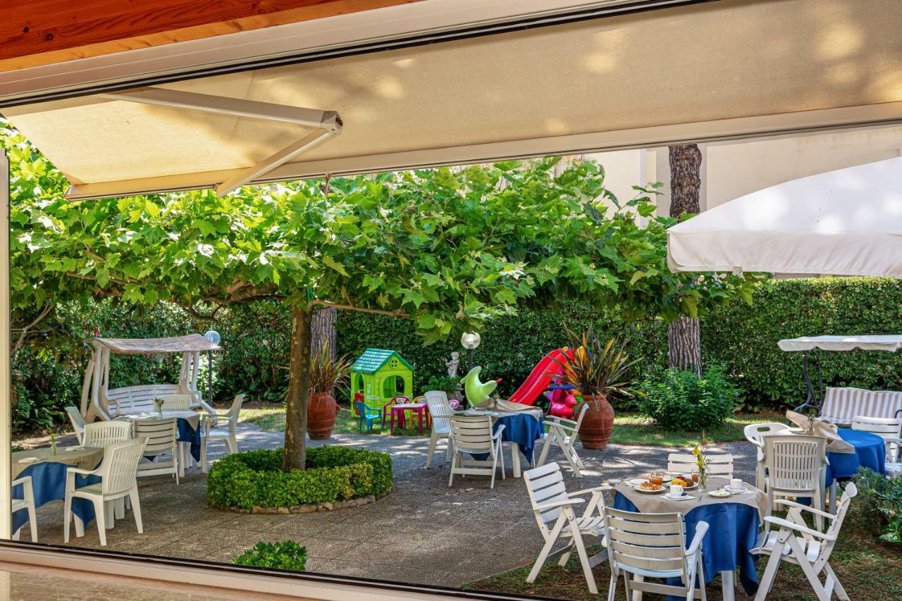 לידו די קאמאיורה Hotel Perla Del Mare מראה חיצוני תמונה