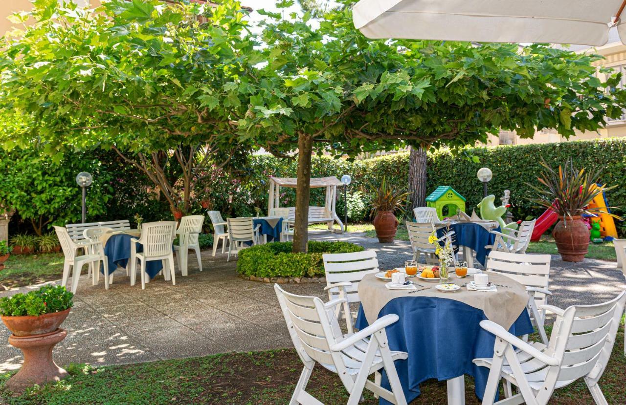 לידו די קאמאיורה Hotel Perla Del Mare מראה חיצוני תמונה
