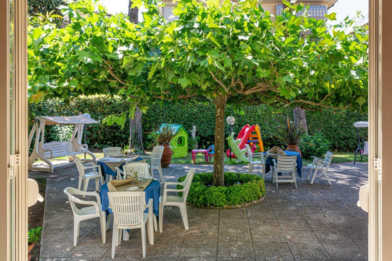 לידו די קאמאיורה Hotel Perla Del Mare מראה חיצוני תמונה